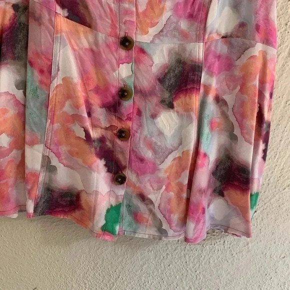 Torrid Babydoll Tank Top Spaghetti Strap Tie Dye Watercolor Button Accent Size 1 - Picture 4 of 7